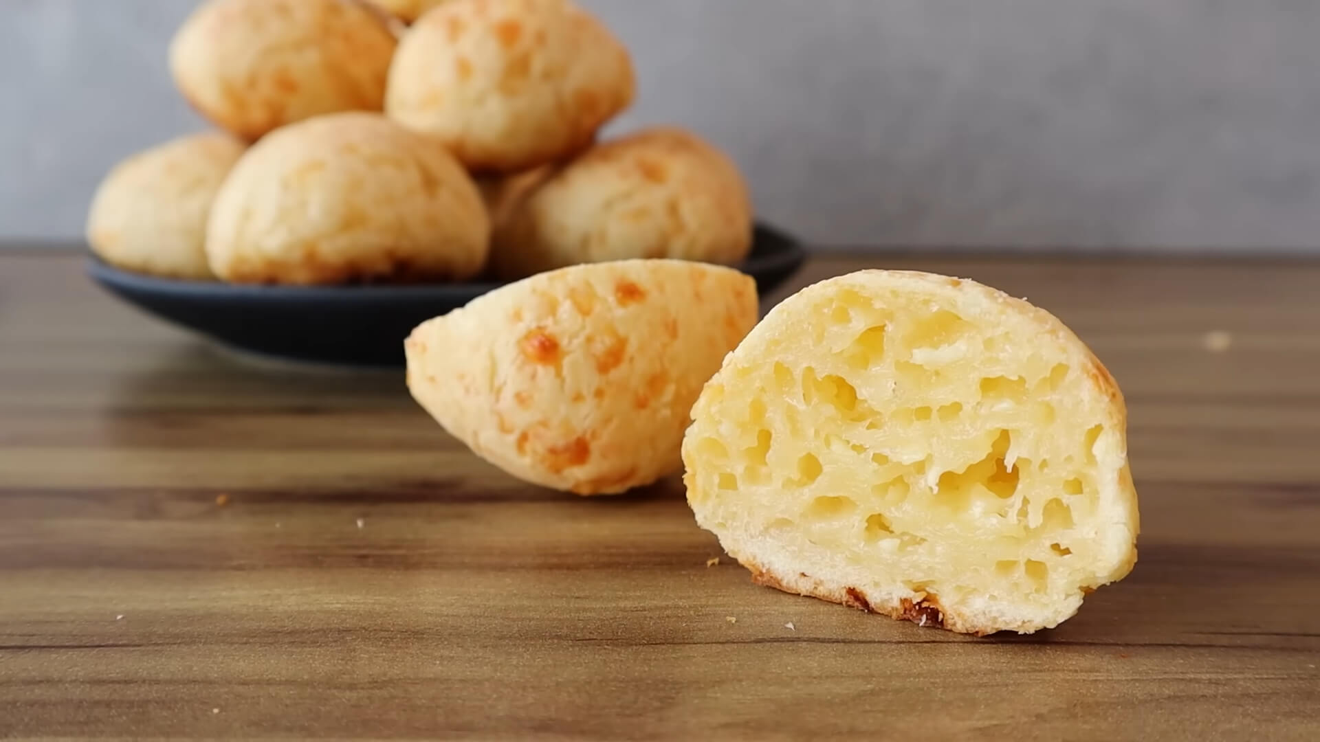 Pão de Queijo - Brazilian Cheese Bread