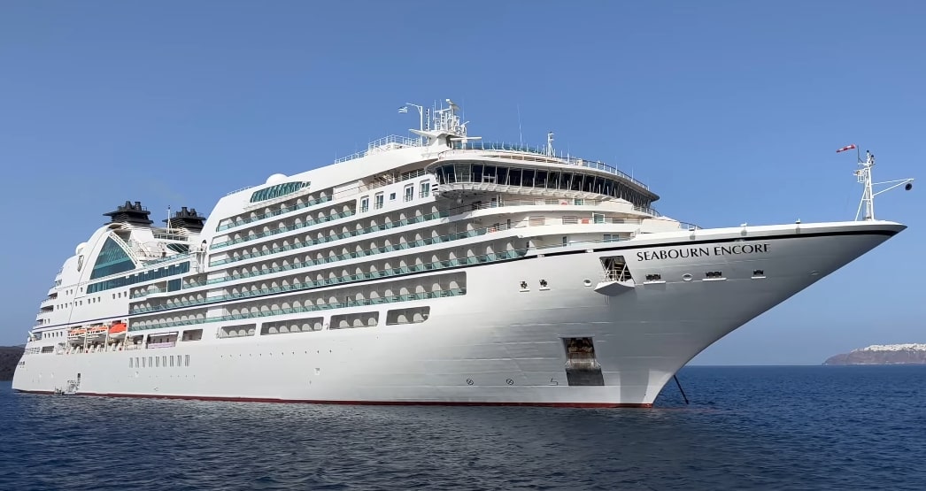 Seabourn Encore cruise ship anchored