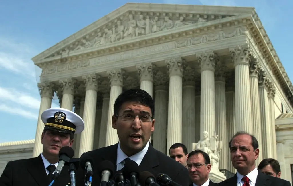 Neal Katyal giving a statement to the media in front of the Supreme Court