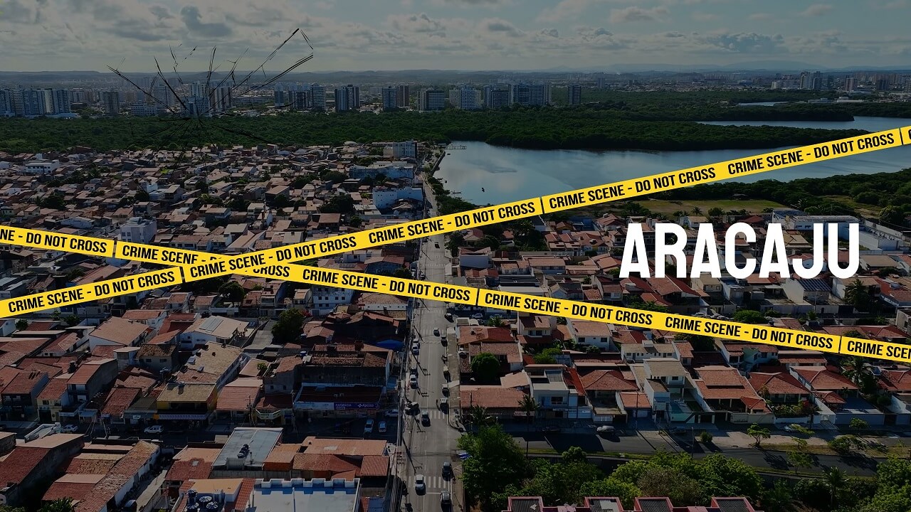 Aerial view of Aracaju's urban area with a lagoon in the background