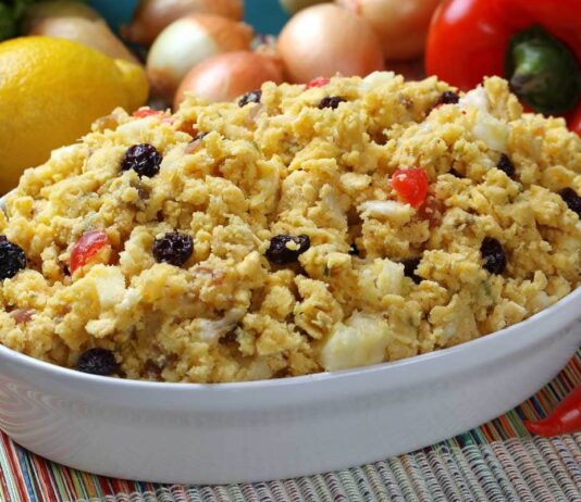 Brazilian Rice with Raisins Recipe