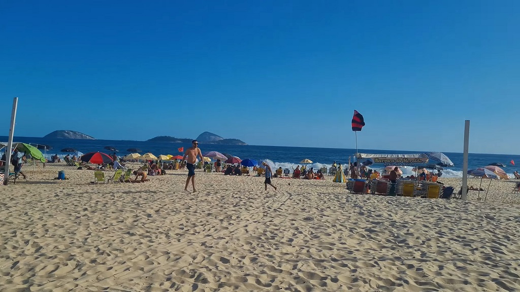 Beach crowded with people on Christmas Day in Rio de Janeiro