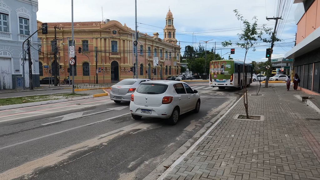 A walk through Praia de Iracema neighborhood in Fortaleza