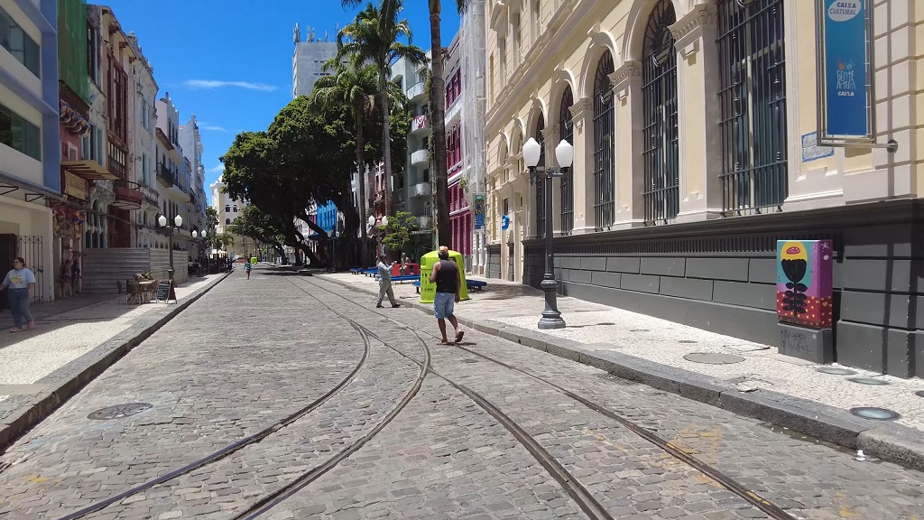 A walk through Recife Antigo neighborhood